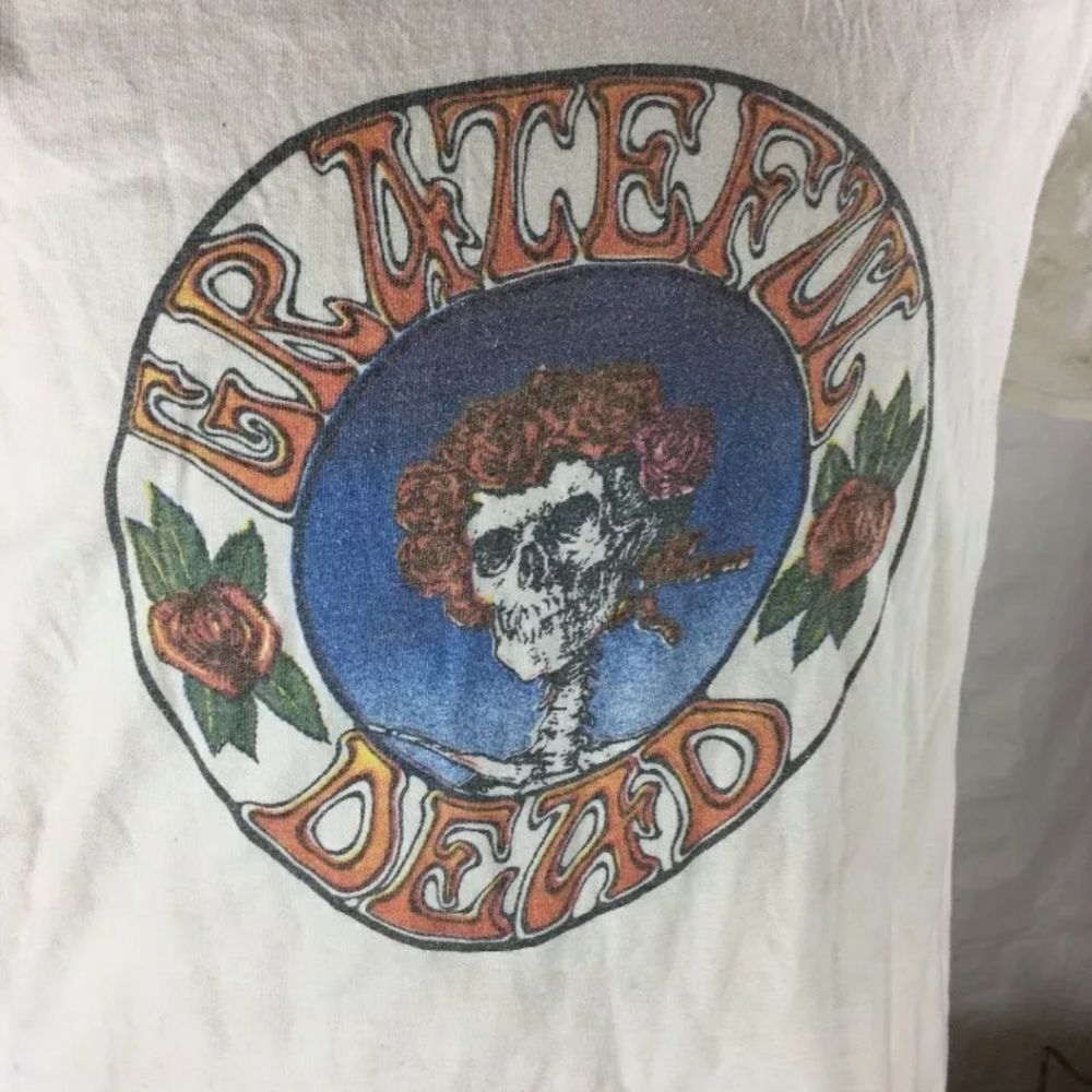 ISO this shirt!!